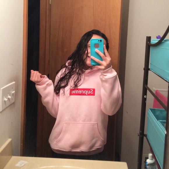 Meet your Posher, Sophia - Picture 3 of 3